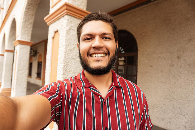<em>Fernando R.</em>